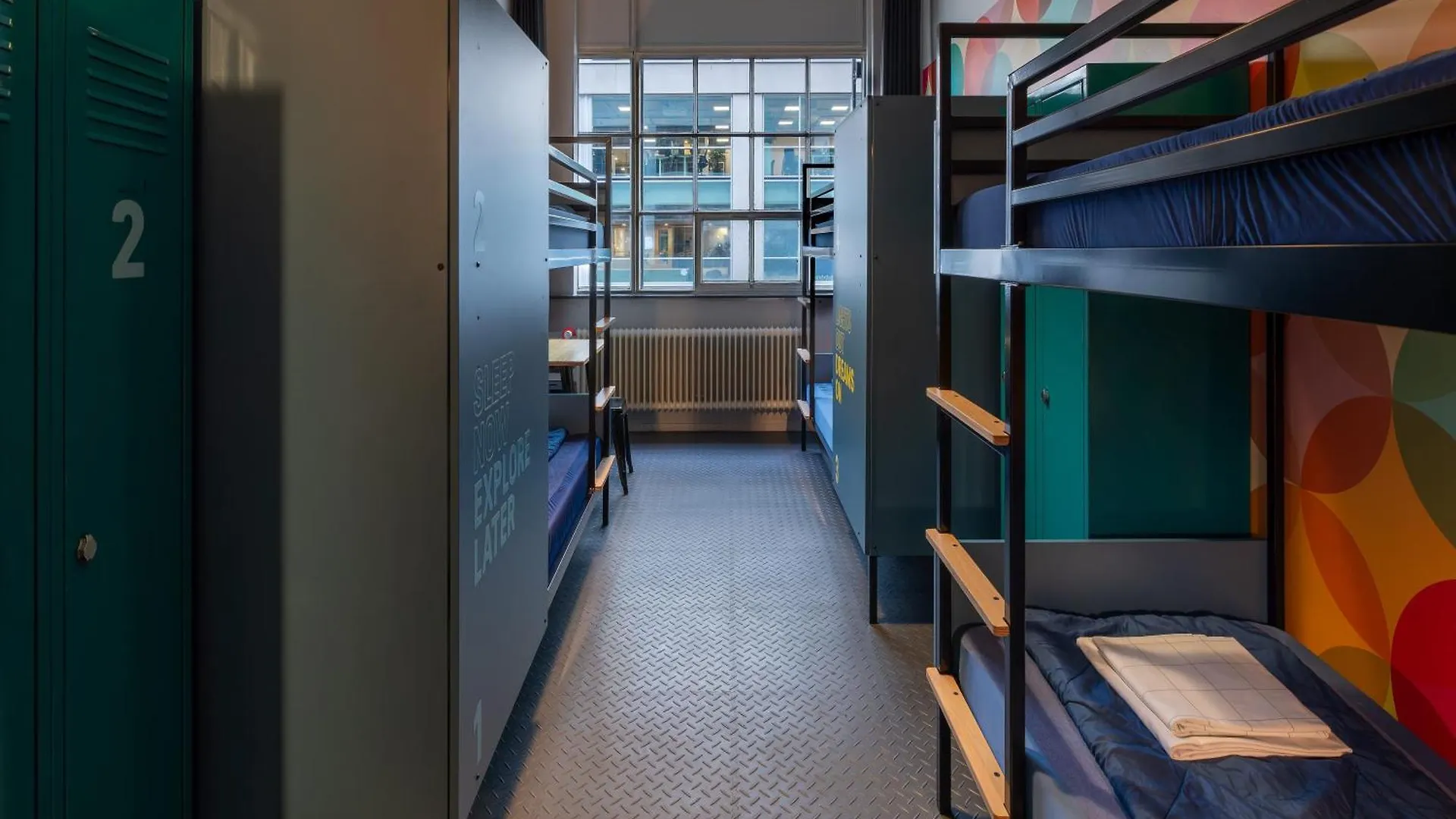 Stayokay Hostel Eindhoven - Blue Collar Hotel